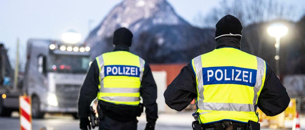 Kontrollen an den Grenzen.