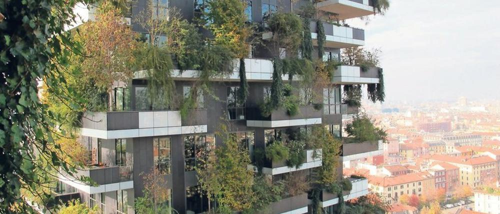 Das andere Baumhaus. In Mailand steht der „Bosco Verticale“, der vertikale Wald des italienischen Architekten Stefano Boeri. Pflanzen spenden Schatten und bilden Sauerstoff. Er könnte Vorbild für das „Europäische Bauhaus“ sein.