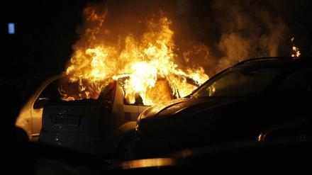 Im vergangenen Jahr gab es insgesamt 382 Fälle von Brandstiftungen an Autos.