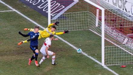 Nach nur wenigen Minuten auf dem Spielfeld erzielte der 17 jährige Luca Netz sein erstes Bundesligator.