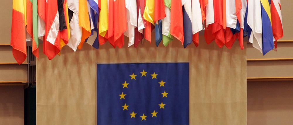 Flagge zeigen - allein mit dem blauen Sternenbanner ginge das auch.