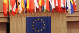 Flagge zeigen - allein mit dem blauen Sternenbanner ginge das auch.