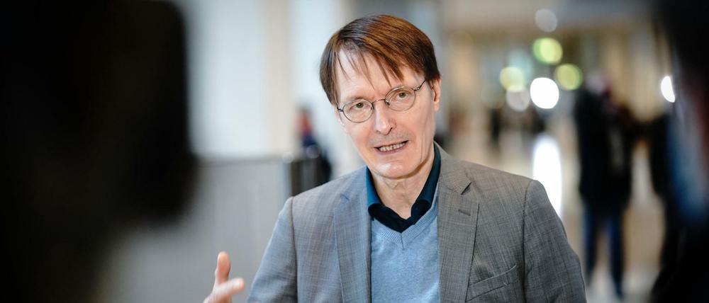 Karl Lauterbach (SPD), Gesundheitspolitiker, wird sich nächste Woche impfen lassen.