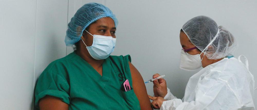 Impfung mit dem Astrazeneca-Vakzin in El Salvador