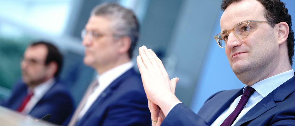 Verschlimmerung durch Corona-Mutante? Bundesgesundheitsminister Jens Spahn und RKI-Präsident Lothar Wieler warnen.