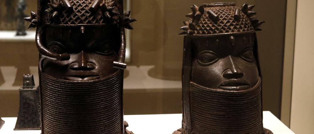 Benin-Bronzen in Paris. In vielen europäischen Museen lagert bis heute afrikanische Raubkunst aus der Kolonialzeit.
