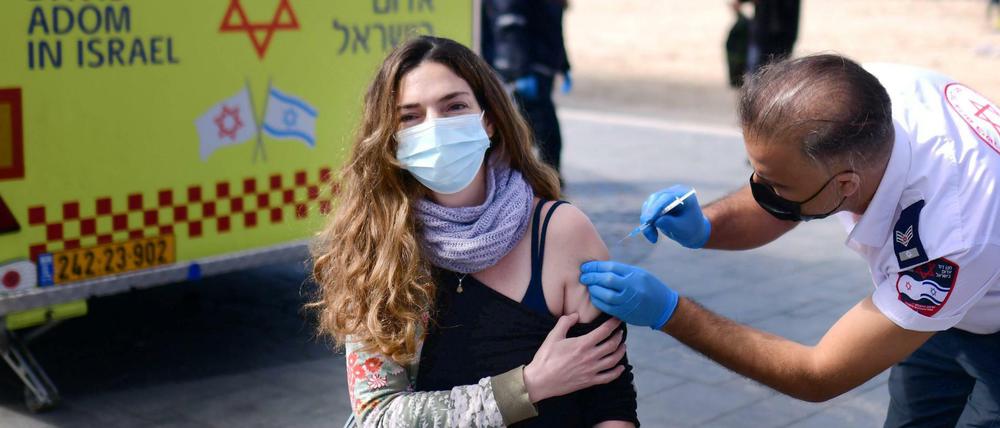 In Israel ist bereits ein Großteil der Bevölkerung geimpft.
