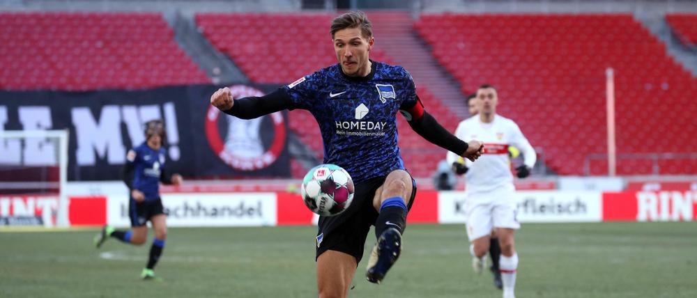 Niklas Stark spielt in seiner sechsten Saison beim Berliner Fußball-Bundesligiste