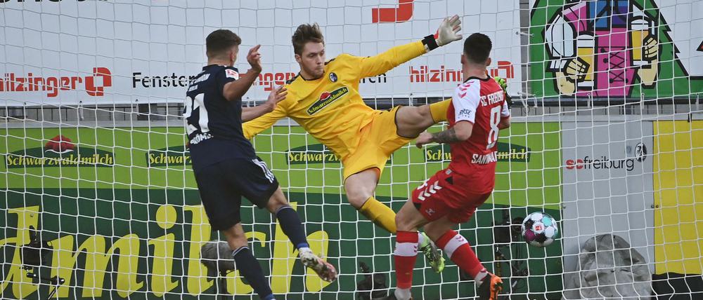 Drin ist er. Grischa Prömel köpft aus wenigen Metern das 1:0 - und Union damit zum Sieg.