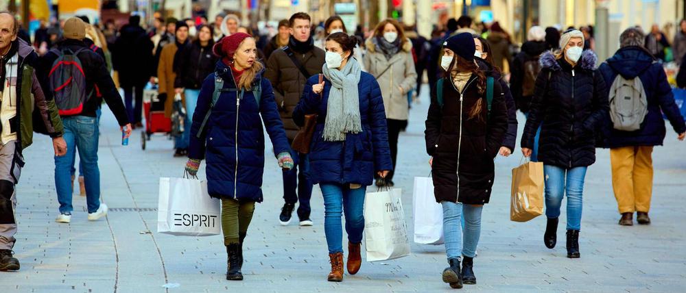 Die Mariahilfer Straße in Wien am 15. Februar. In Österreich durften Geschäfte nach sechs Wochen Lockdown öffnen.