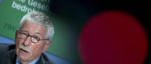 Für viele  ein Ärgernis: Thilo Sarrazin, damals noch SPD-Mitglied, bei der Vorstellung seines Buches Feindliche Übernahme Deutschland im Jahr 2018.