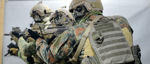 Schießen auch bei jeder Übung scharf - Soldaten des Kommando Spezialkräfte (KSK)
