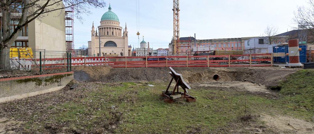 Der Bauplatz der neuen Synagoge in Potsdam naher der Nikolaikirche.