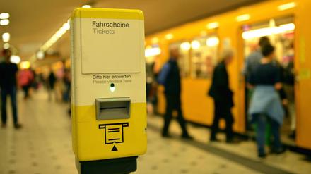 Weil in der Corona-Pandemie weniger Menschen Bus und Bahn fuhren, kontrollierte die BVG auch weniger.