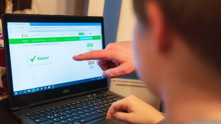 In der Coronakrise sollte Bildungspolitik Vorrang haben vor Identitätspolitiken, meint Caroline Fetscher. 