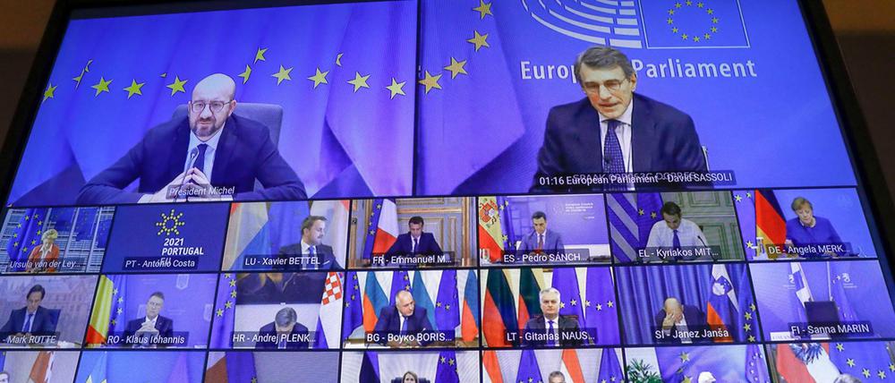 EU-Ratschef Charles Michel (oben links) war der Gastgeber der Videokonferenz der Staats- und Regierungschefs.