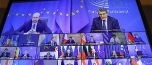 EU-Ratschef Charles Michel (oben links) war der Gastgeber der Videokonferenz der Staats- und Regierungschefs.