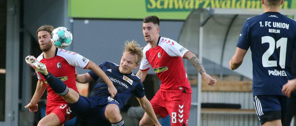 Artistisch, aber erfolglos. Unions Stürmer Joel Pohjanpalo (Mitte) ist erst vor wenigen Wochen aus einer langen Verletzungspause zurückgekehrt. 