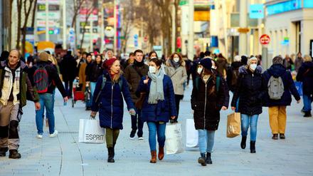 Solche Bilder wünscht sich der Handel auch in Deutschland. Hier ein Foto aus Wien vom 15. Februar, nachdem dort der 6-wöchige Lockdown geendet hatte. 