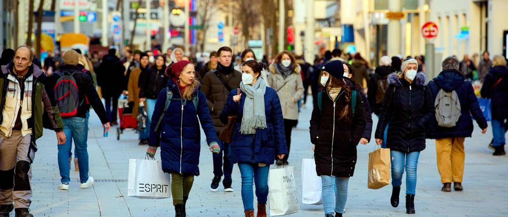 Solche Bilder wünscht sich der Handel auch in Deutschland. Hier ein Foto aus Wien vom 15. Februar, nachdem dort der 6-wöchige Lockdown geendet hatte.
