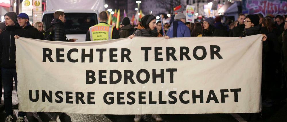 Angst vor Rechtsextremismus. Protest in Neukölln gegen rechte Anschläge im Bezirk und das rassistische Attentat in Hanau