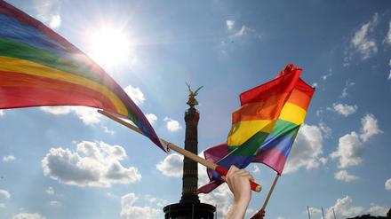 Seit vielen Jahren führt der Berliner CSD-Umzug an der Siegessäule vorbei.