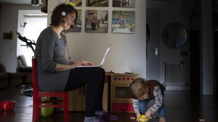 Homeoffice und Kinder das geht bei vielen bald nicht mehr.