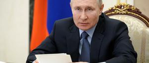 Im Umgang mit Russland unter der Führung von Wladimir Putin ist US-Präsident Joe Biden deutlich härter als die Vorgängerregierung unter Präsident Donald Trump.