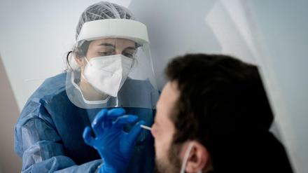 Die ursprünglich von Berlin bestellten Tests des Herstellers nal van minden sollen wohl erst Ende März zur Selbsttestung zugelassen werden.