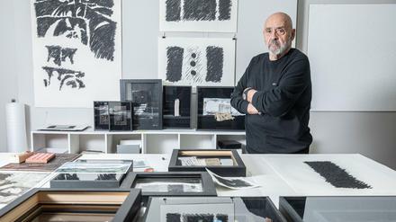 Der Maler und Grafiker Alexander Klee in seinem Atelier.