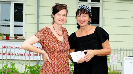 Astrid Landero (rechts) mit Eva Gerlach, einer Mitstreiterin aus dem Frauenzentrum "Paula Panke".