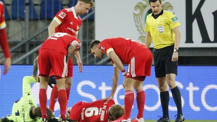 Luthe und Ryerson am Boden, aber beide konnten weitermachen.