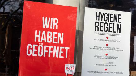 Ab Montag gelten Lockerungen in Deutschland. Riskant, schreiben unsere Autoren.