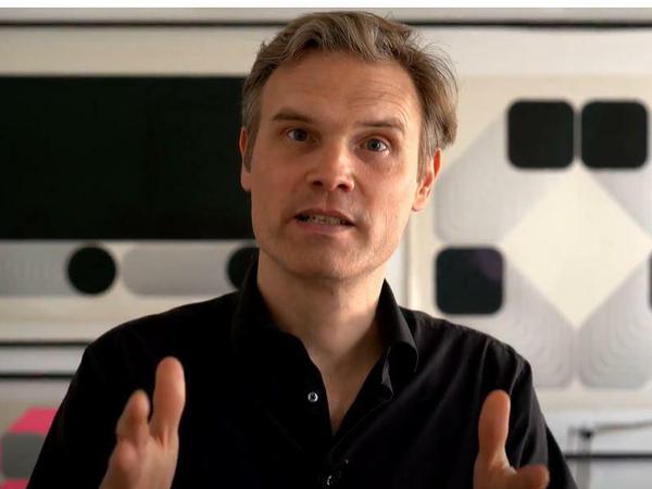 In diesem Video wirbt Robert Cibis um Spenden für seinen Corona-Kinofilm.