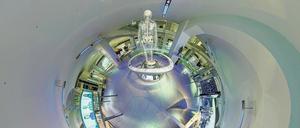 Das Museum bietet einen virtuellen 360-Grad-Rundgang an. Einige Objekte sind technisch weltweit einmalig aufbereitet, heißt es.