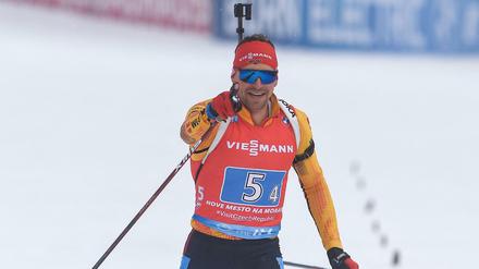 Philipp Nawrath jubelt beim Zieleinlauf.