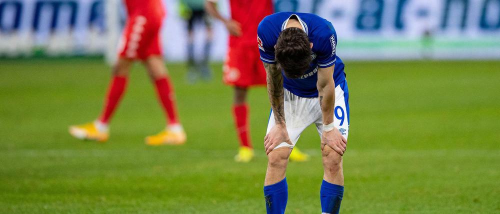 Zum Verzweifeln - war das Spiel zwischen Schalke und Mainz.