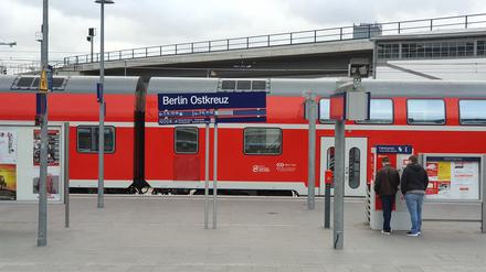 Eine Woche endet der RE1 am Bahnhof Ostkreuz, weiter bis Erkner geht es nur mit der S-Bahn.