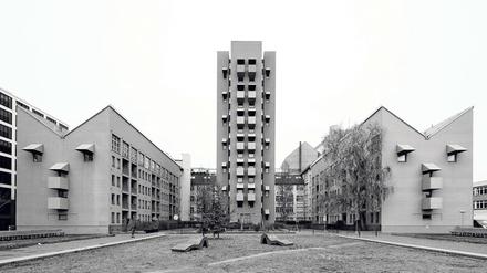 Turmhoch. Das Wohn- und Atelierhaus von John Hejduk in der Charlottenstraße.