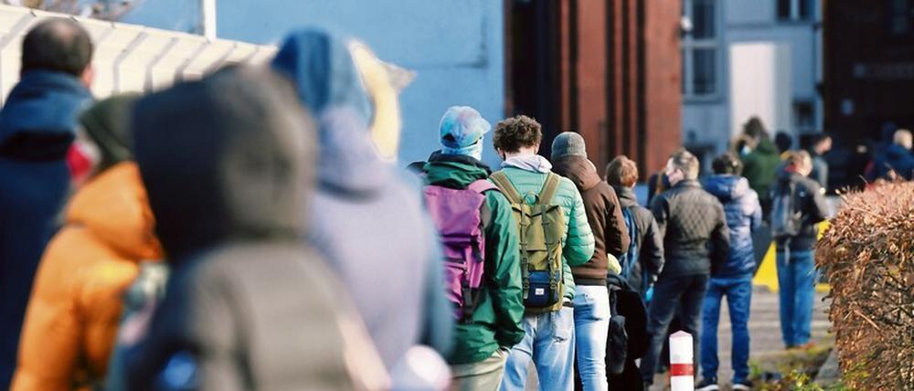 Damit es schneller geht. Schon an 29 Standorten in Berlin können kostenlose Schnelltests durchgeführt werden.