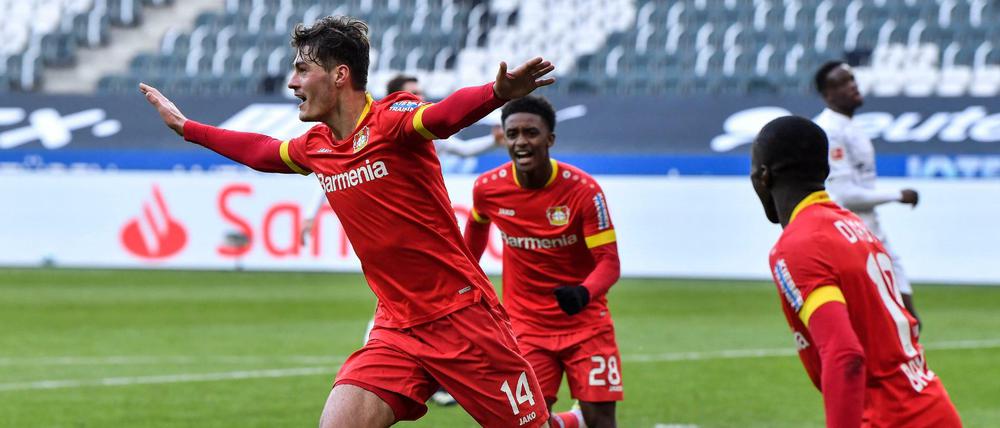 Patrik Schick jubelt nach seinem entscheidenden Tor beim 1:0-Sieg von Bayer Leverkusen gegen Borussia Mönchengladbach.