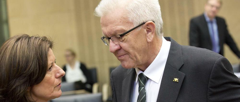 Malu Dreyer (SPD) und Winfried Kretschmann (Grüne) - hier ein Archivbild - können in ihren Bundesländern weiter regieren.
