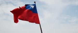 Nationalflagge auf einem taiwanesischen Marineschiff (Archivbild) 