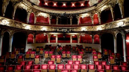 Das Berliner Ensemble öffnet wieder: Im Rahmen eines Pilotprojekts können Zuschauer Ende der Woche das Stück "Panikherz" besuchen.