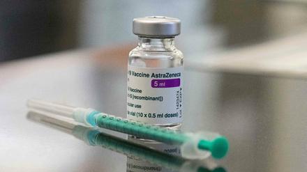 Die Impfung mit Astrazeneca ist in Deutschland ausgesetzt.