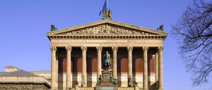 Einige der Berliner Museen sind seit kurzem wieder geöffnet, wie hier die Alte Nationalgalerie auf der Museumsinsel.