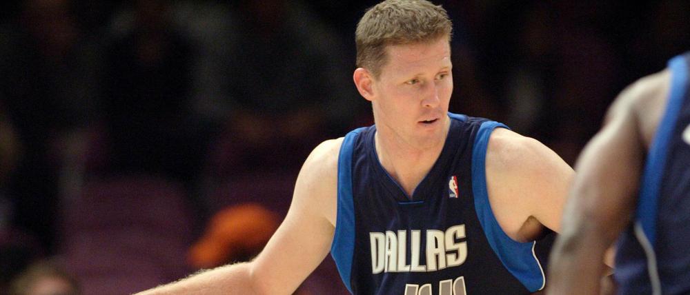 Shawn Bradley spielte gemeinsam mit Dirk Nowitzki bei den Dallas Mavericks und kurzzeitig auch in der deutschen Nationalmannschaft.
