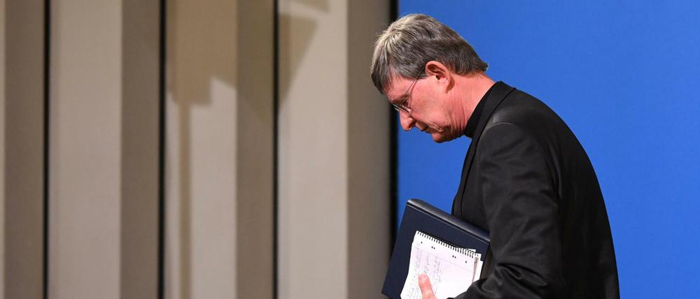 Kardinal Rainer Maria Woelki, Erzbischof von Köln, nach einer Pressekonferenz zur Vorstellung eines Gutachtens zum Umgang mit sexuellem Missbrauch. 