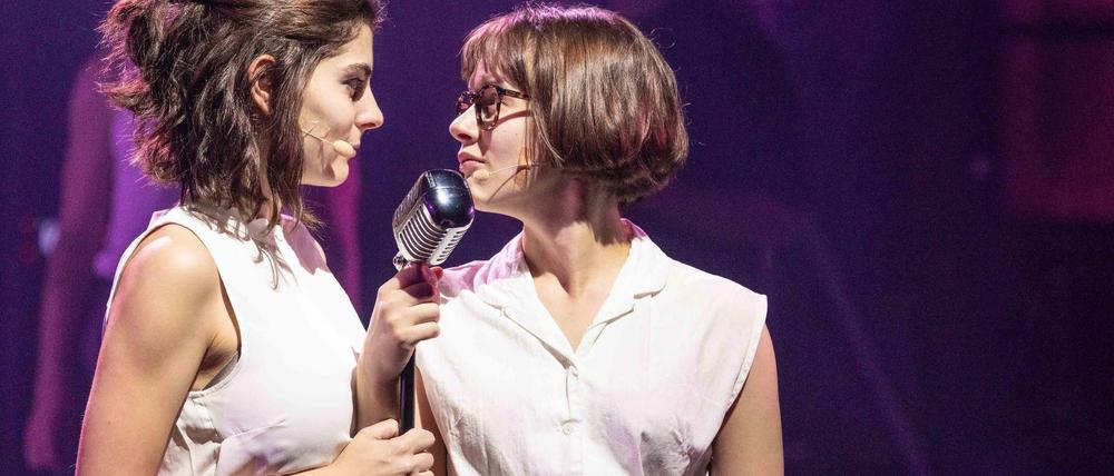 Bei "Kudamm 56" geht es ums Leben, Lieben, Leiden in den Wirtschaftswunderjahren.