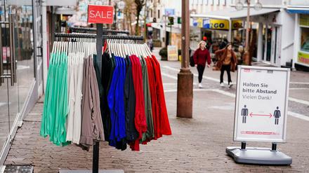 Ab Mittwoch müssen die Geschäfte in Pirmasens wieder schließen. Das versteht der Oberbürgermeister nicht.